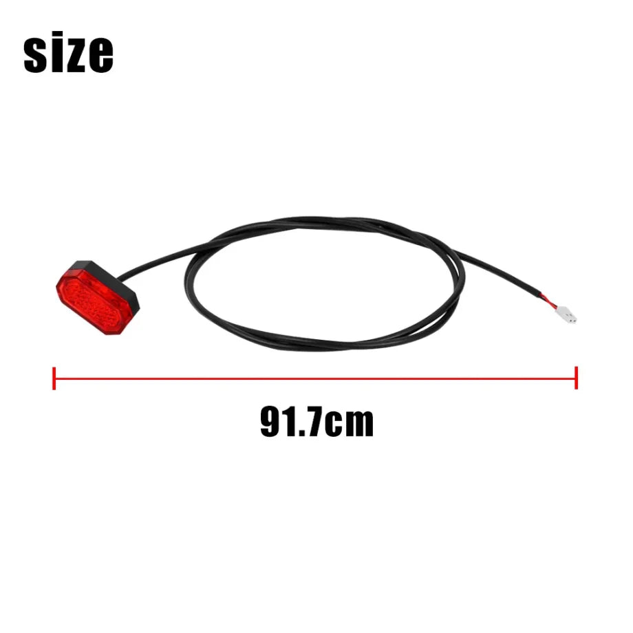 Garde-boue blanc à 4 trous + feu arrière