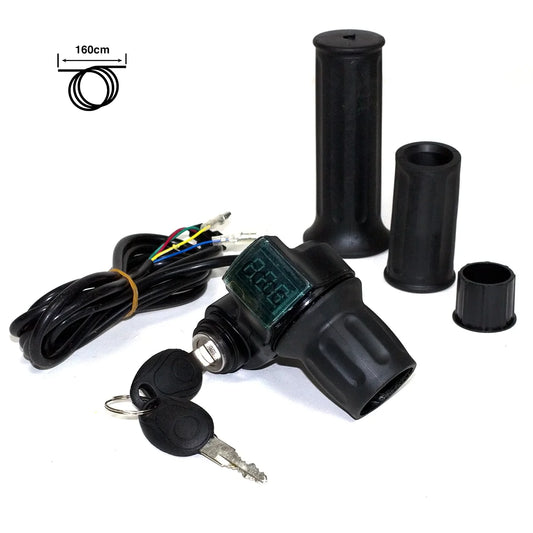 Throttle grip with ignition key