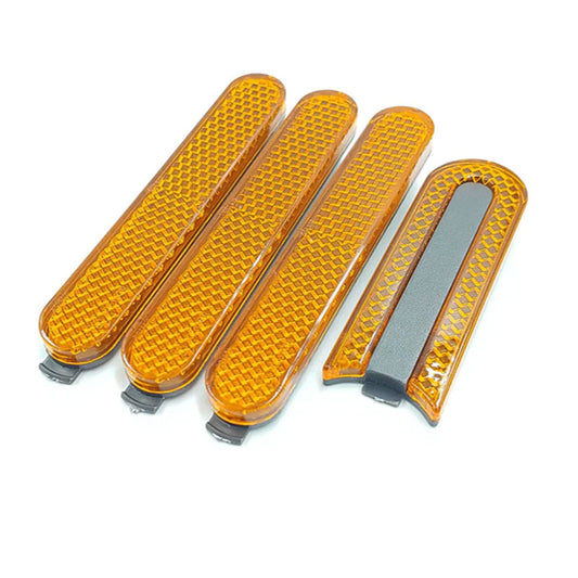 Bande réfléchissante pour capot latéral