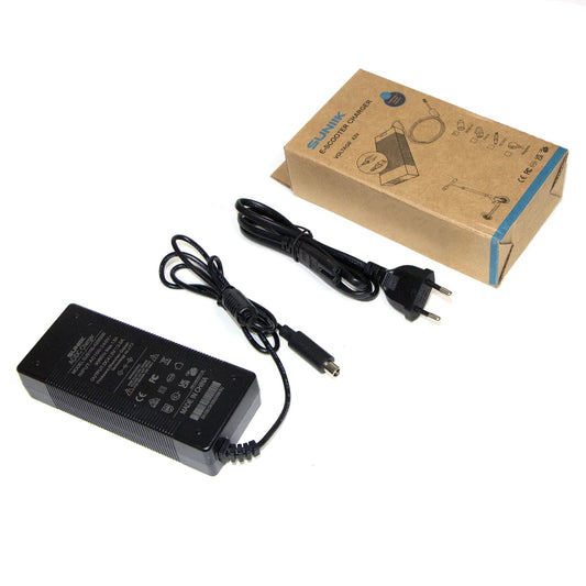 Chargeur premium pour Xiaomi et Ninebot 42V 2A connecteur DC8MM