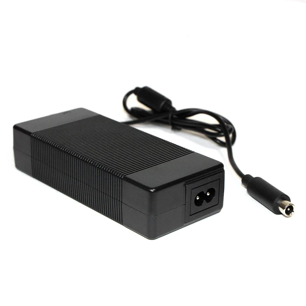 Premium-Ladegerät für Xiaomi und Ninebot, 42 V 2 A, DC8-mm-Anschluss