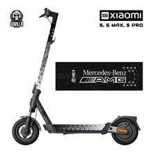 Charger l&#39;image dans la galerie, Vinyle Mercedes Benz AMG en vinyle antidérapant pour Xiaomi 5 / 5 PRO / 5 MAX
